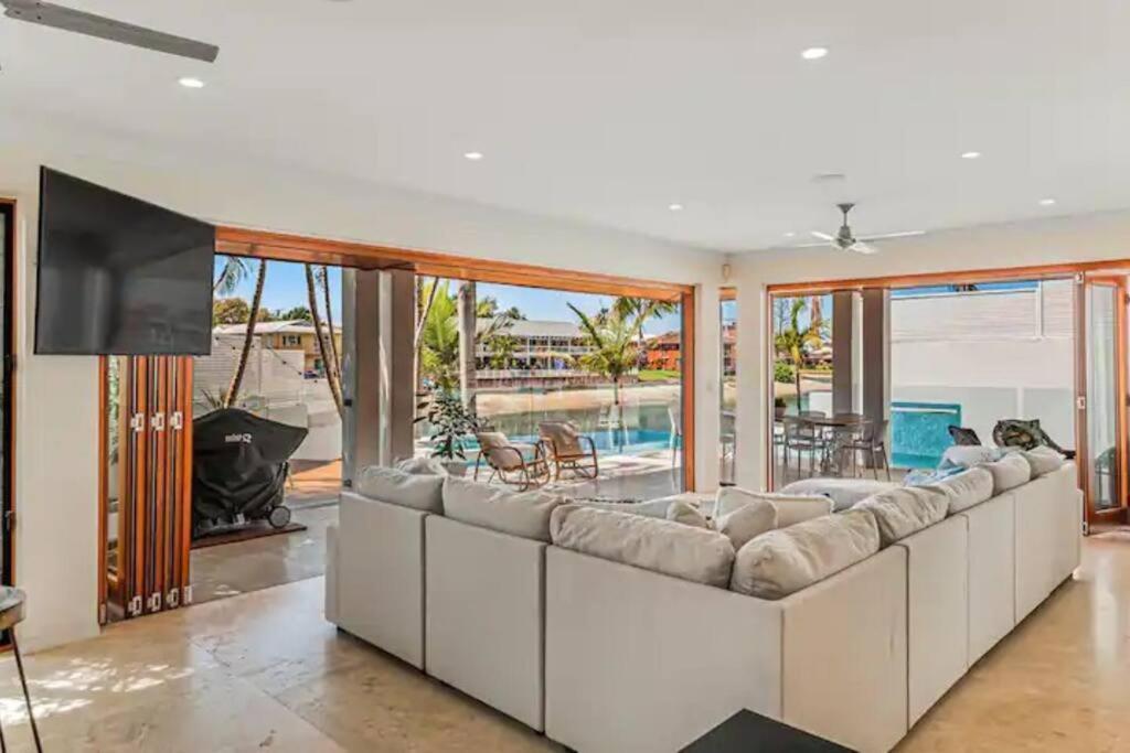 Luxurious, Tropical Haven, Mooloolaba- Moonda5 Villa Exteriör bild