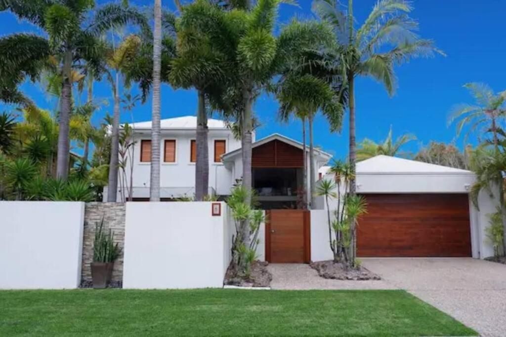 Luxurious, Tropical Haven, Mooloolaba- Moonda5 Villa Exteriör bild